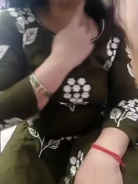 Snapshot of roshni_agrawal0 chatting on March 11, 2026, 9:03 am roshni agrawal0 online show from March 11, 2026, 9:03 am