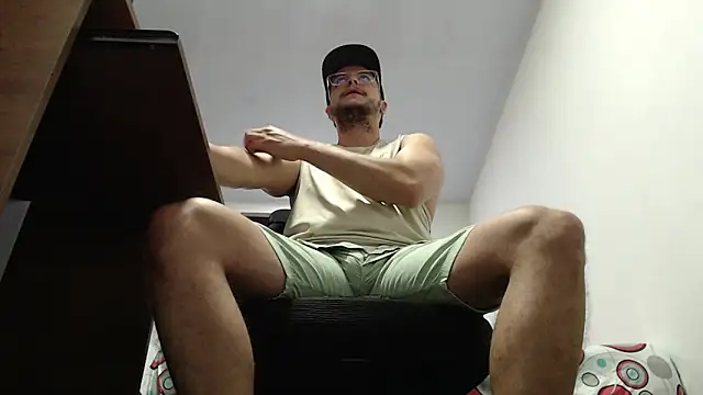 Snapshot of cloudsxxx chatting on September 20, 2025, 1:16 pm cloudsxxx online show from September 20, 2025, 1:16 pm