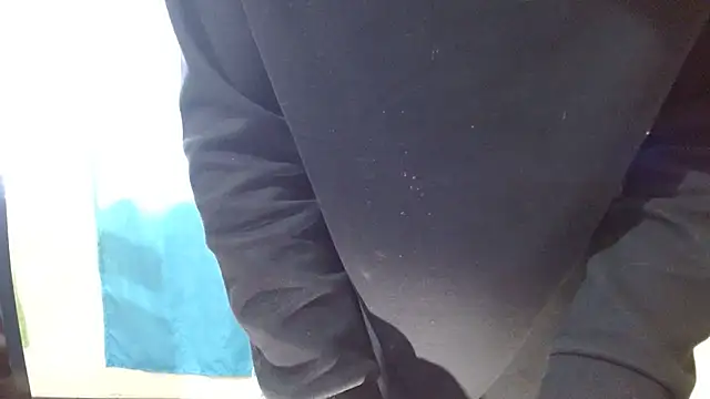 Snapshot of Lil_condor_bby1 chatting on November 16, 2025, 9:19 pm Lil condor bby1 online show from November 16, 2025, 9:19 pm