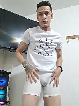 Ethanho0t online show from October 29, 2025, 12:15 pm