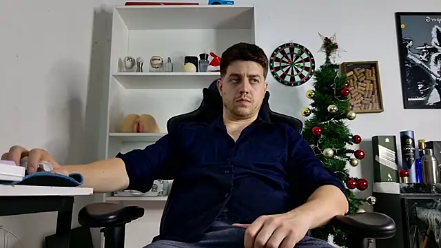 aaron nvk online show from December 22, 2025, 9:04 pm