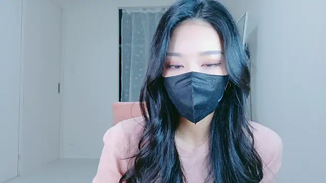 Snapshot of ramuchan_desu chatting on January 19, 2026, 12:25 am ramuchan desu online show from January 19, 2026, 12:25 am