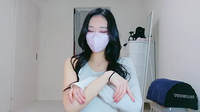 Snapshot of ramuchan_desu chatting on February 6, 2026, 12:28 am ramuchan desu online show from February 6, 2026, 12:28 am