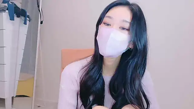 ramuchan desu online show from November 17, 2025, 1:31 am