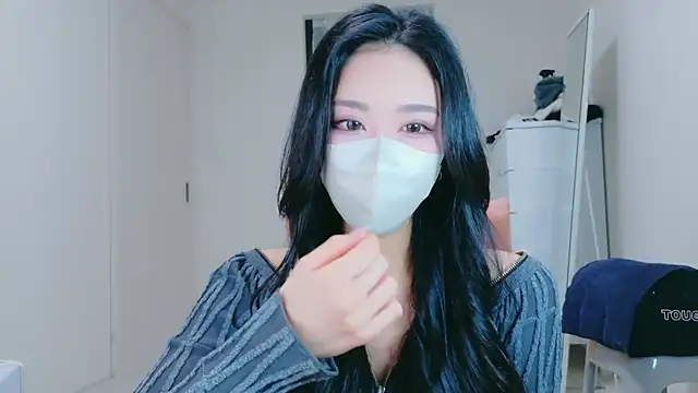 Snapshot of ramuchan_desu chatting on February 22, 2026, 12:02 am ramuchan desu online show from February 22, 2026, 12:02 am