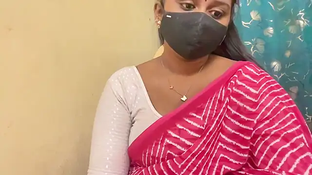 Snapshot of Pavani-Sexy chatting on April 20, 2026, 5:21 am Pavani-Sexy online show from April 20, 2026, 5:21 am