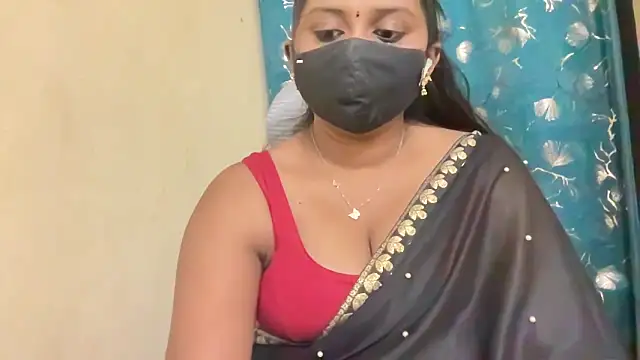 Snapshot of Pavani-Sexy chatting on April 16, 2026, 5:14 pm Pavani-Sexy online show from April 16, 2026, 5:14 pm