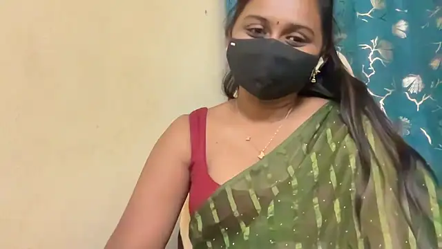 Snapshot of Pavani-Sexy chatting on April 18, 2026, 7:07 pm Pavani-Sexy online show from April 18, 2026, 7:07 pm