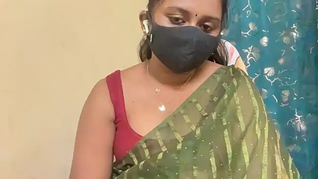 Snapshot of Pavani-Sexy chatting on April 18, 2026, 5:26 pm Pavani-Sexy online show from April 18, 2026, 5:26 pm