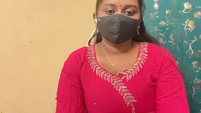 Snapshot of Pavani-Sexy chatting on April 25, 2026, 5:21 pm Pavani-Sexy online show from April 25, 2026, 5:21 pm