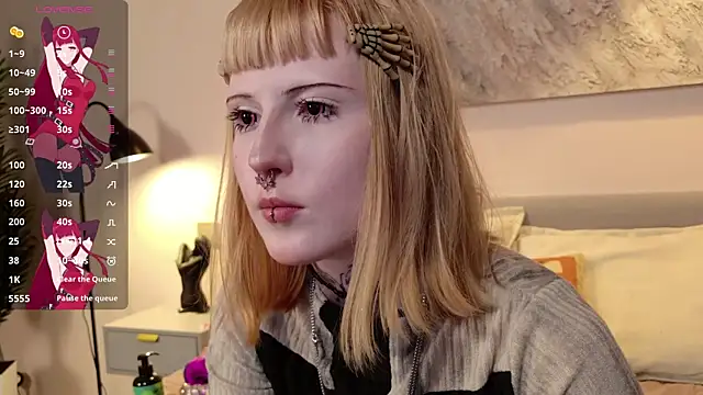 Snapshot of MilkMeSoftly chatting on May 18, 2026, 9:58 am MilkMeSoftly online show from May 18, 2026, 9:58 am