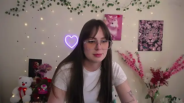 Snapshot of Amanda_Bright_ chatting on May 22, 2026, 10:24 am Amanda Bright online show from May 22, 2026, 10:24 am
