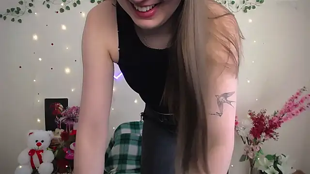 Snapshot of Amanda_Bright_ chatting on May 6, 2026, 10:41 am Amanda Bright online show from May 6, 2026, 10:41 am