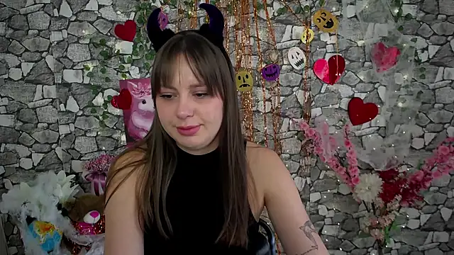 Amanda Bright  online show from October 30, 2025, 8:56 am