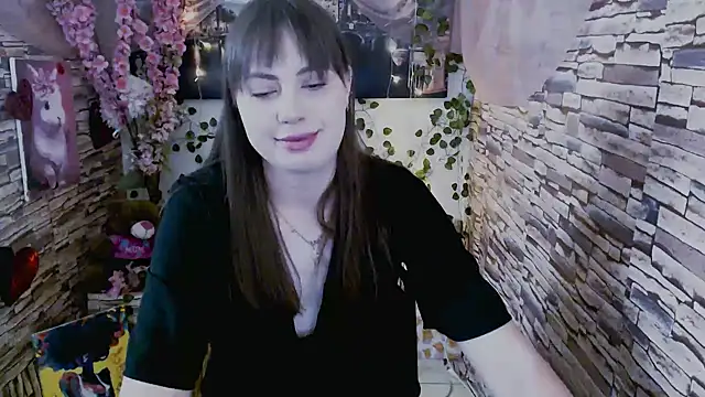 Amanda Bright  online show from September 29, 2025, 6:53 am