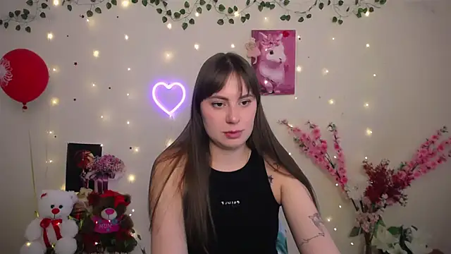 Snapshot of Amanda_Bright_ chatting on April 24, 2026, 9:44 am Amanda Bright online show from April 24, 2026, 9:44 am