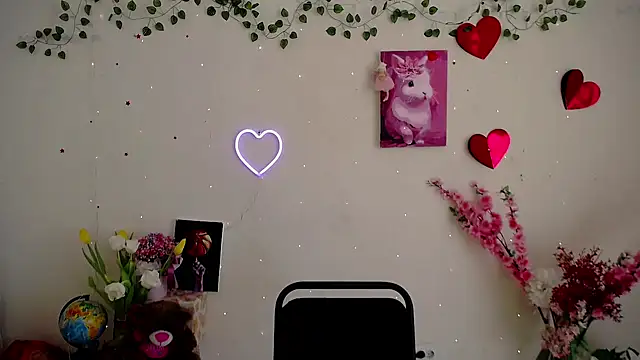 Snapshot of Amanda_Bright_ chatting on March 12, 2026, 11:14 am Amanda Bright online show from March 12, 2026, 11:14 am