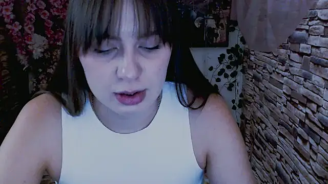 Amanda Bright  online show from September 15, 2025, 7:09 am