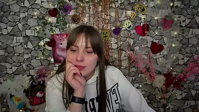 Amanda Bright  online show from November 1, 2025, 12:21 pm