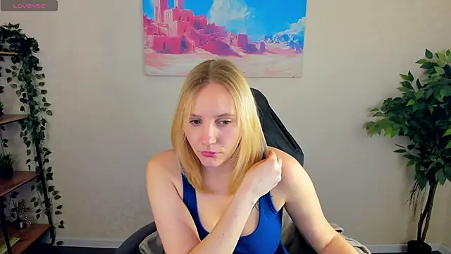 Snapshot of Anna_Chelsea chatting on April 15, 2026, 1:00 am Anna Chelsea online show from April 15, 2026, 1:00 am