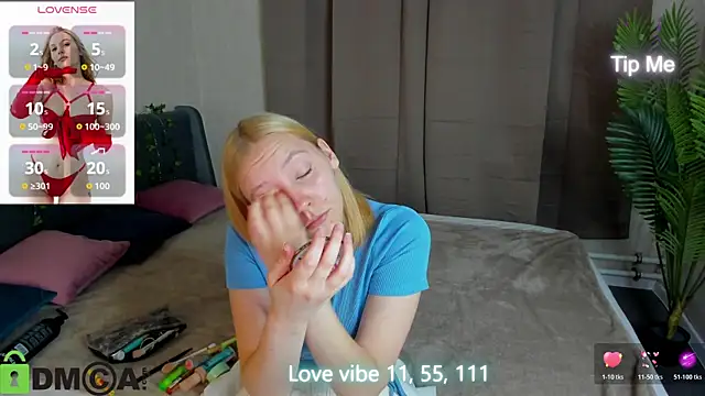 Snapshot of Anna_Chelsea chatting on November 20, 2025, 12:55 am Anna Chelsea online show from November 20, 2025, 12:55 am