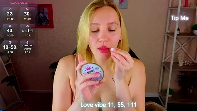 Snapshot of Anna_Chelsea chatting on March 10, 2026, 12:25 am Anna Chelsea online show from March 10, 2026, 12:25 am