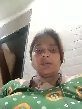 Snapshot of Trisha_71 chatting on May 7, 2026, 6:00 pm Trisha 71 online show from May 7, 2026, 6:00 pm