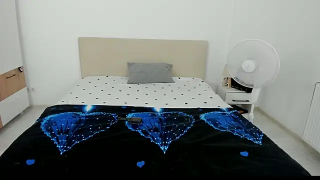 Snapshot of EvvaBBW chatting on September 10, 2025, 7:18 am EvvaBBW online show from September 10, 2025, 7:18 am