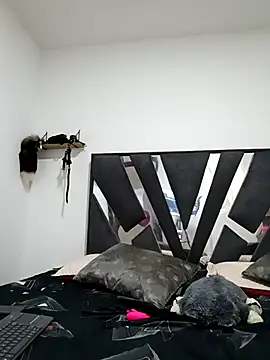 Snapshot of Demy_Rhoades chatting on March 27, 2026, 12:06 pm Demy Rhoades online show from March 27, 2026, 12:06 pm