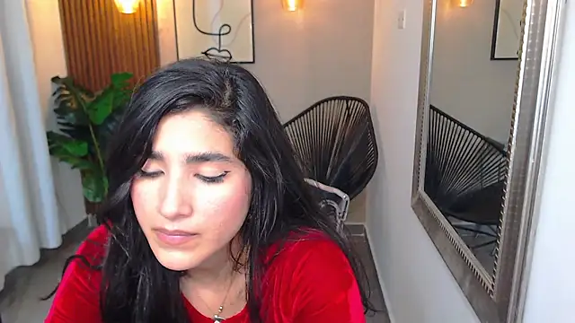 Lia Mar  online show from April 12, 2026, 1:36 pm