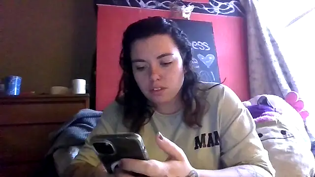 Snapshot of princessbr_013 chatting on February 11, 2026, 1:33 pm princessbr 013 online show from February 11, 2026, 1:33 pm