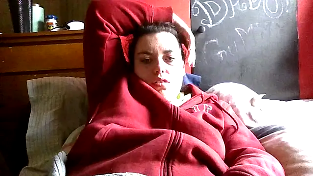 Snapshot of princessbr_013 chatting on February 16, 2026, 8:51 pm princessbr 013 online show from February 16, 2026, 8:51 pm