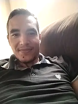 Snapshot of Boragozarvem chatting on December 17, 2025, 5:40 pm Boragozarvem online show from December 17, 2025, 5:40 pm