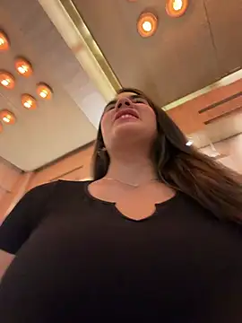 BellaLeclair online show from March 11, 2026, 11:32 pm