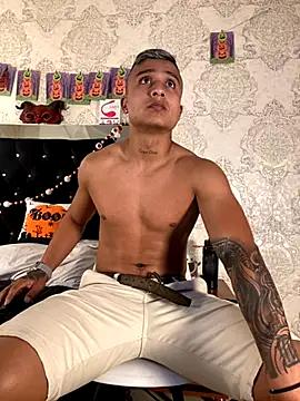 Snapshot of ThiagoBlaze chatting on October 29, 2025, 2:21 am ThiagoBlaze online show from October 29, 2025, 2:21 am