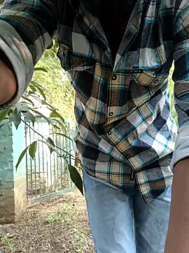 OmeningFurorji online show from October 18, 2025, 9:44 am