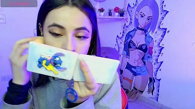 sofi lara28 online show from February 21, 2026, 12:40 pm