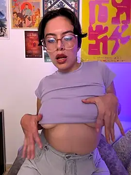 Katheerine online show from October 28, 2025, 1:06 am