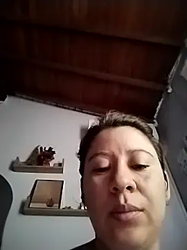 Snapshot of luna_desiree chatting on May 8, 2026, 8:56 pm luna desiree online show from May 8, 2026, 8:56 pm