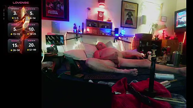 Pussyeat2please online show from May 18, 2026, 11:26 am