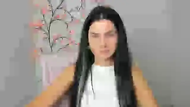 Snapshot of Lune_Moon chatting on July 12, 2026, 5:52 am Lune Moon online show from July 12, 2026, 5:52 am