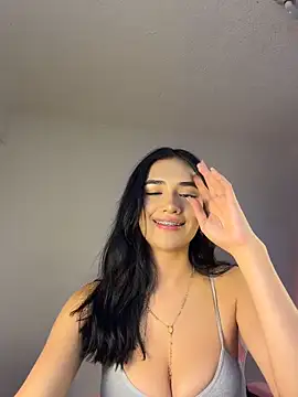 mandy222  online show from April 23, 2026, 5:58 am