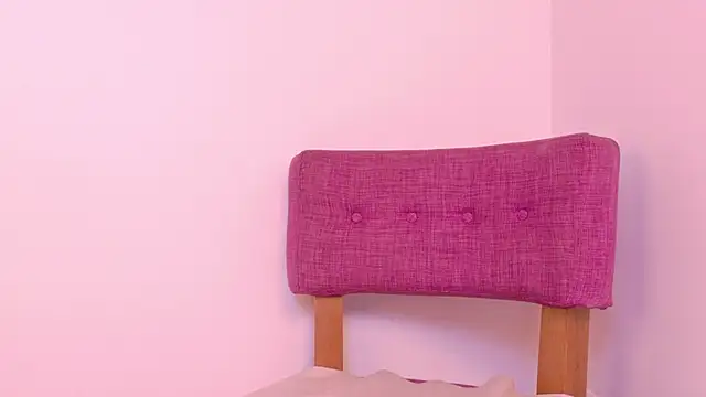 Snapshot of KITY_HILL chatting on December 14, 2025, 4:51 am KITY HILL online show from December 14, 2025, 4:51 am