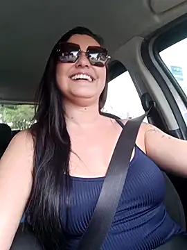 BellaEmber online show from December 15, 2025, 11:38 am