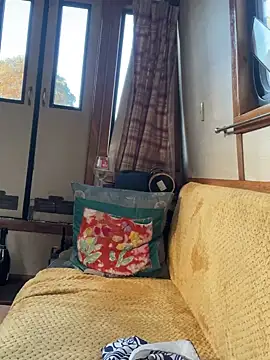 Snapshot of ladyboatlady chatting on September 28, 2025, 4:58 pm ladyboatlady online show from September 28, 2025, 4:58 pm