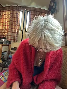 Snapshot of ladyboatlady chatting on September 30, 2025, 6:41 am ladyboatlady online show from September 30, 2025, 6:41 am