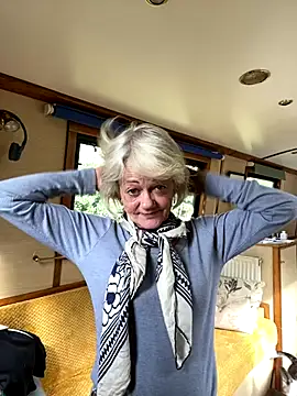 Snapshot of ladyboatlady chatting on September 11, 2025, 9:53 am ladyboatlady online show from September 11, 2025, 9:53 am