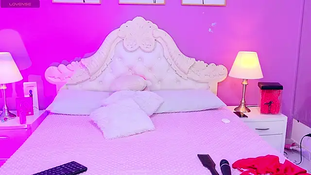 Snapshot of SamantaKane chatting on February 15, 2026, 4:02 am SamantaKane online show from February 15, 2026, 4:02 am