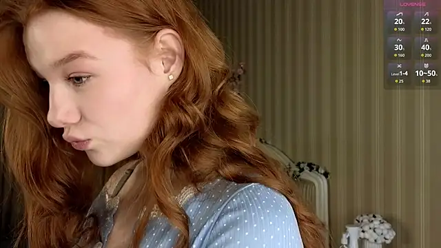 Juuulia  online show from December 22, 2025, 12:49 pm