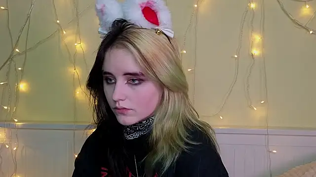 PortiaHedge online show from November 12, 2025, 6:23 pm